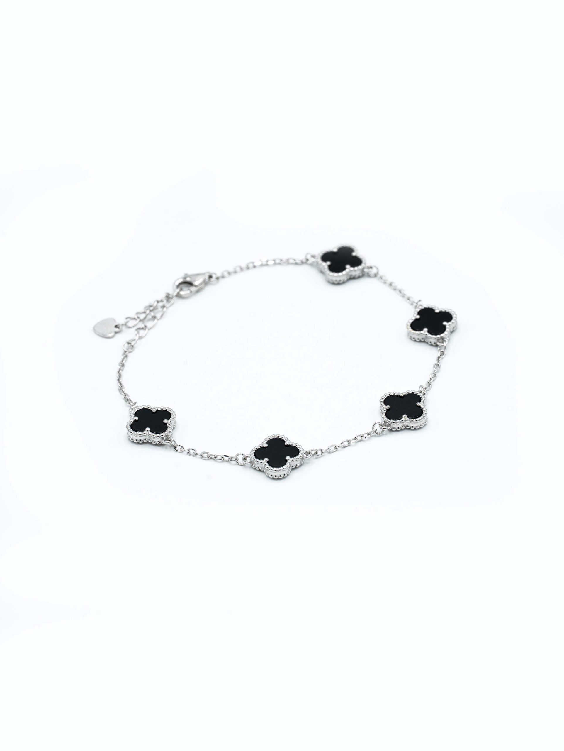 دستبند نقره ونکلیف مشکی پنج گل (طرح شبدر)